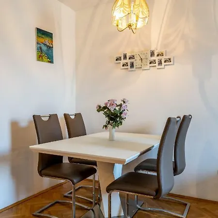 Apartman Split2 *
