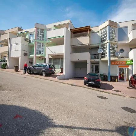 Split2 Apartment Split