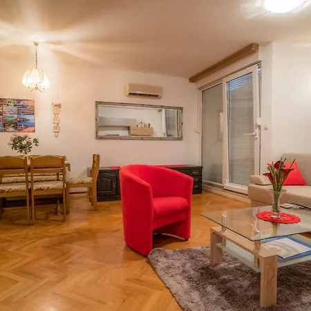 Apartment Split2 Split